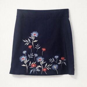Charter Club Women’s Pull On Skort / Size 8 Navy Floral Embroidered